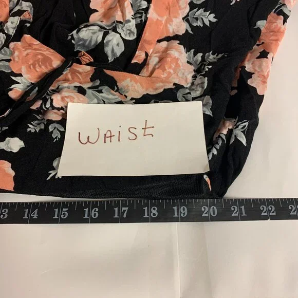 Torrid Dress Womens Size 18/20 Maxi Black Floral Dark Cottagecore Vacation - Picture 11 of 12